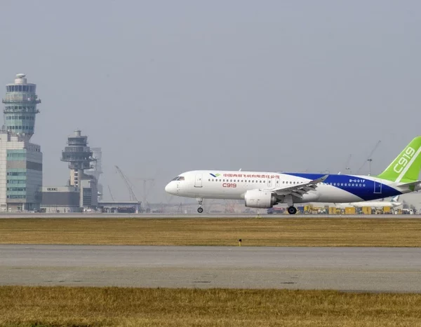Perang Pesaing Tantangan Airbus dan Boeing dari Pesawat Buatan China